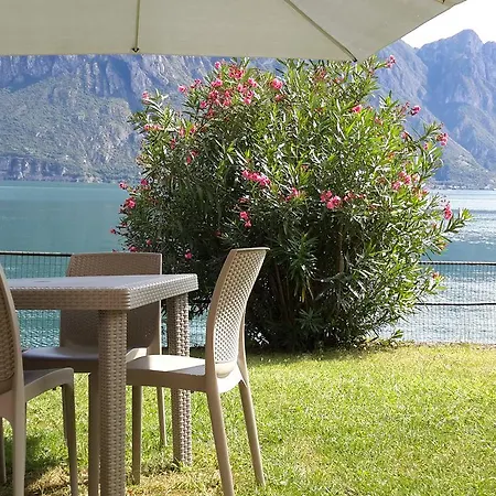 Iseolakerental - La Villina - Zu Riva di Solto Exterior photo